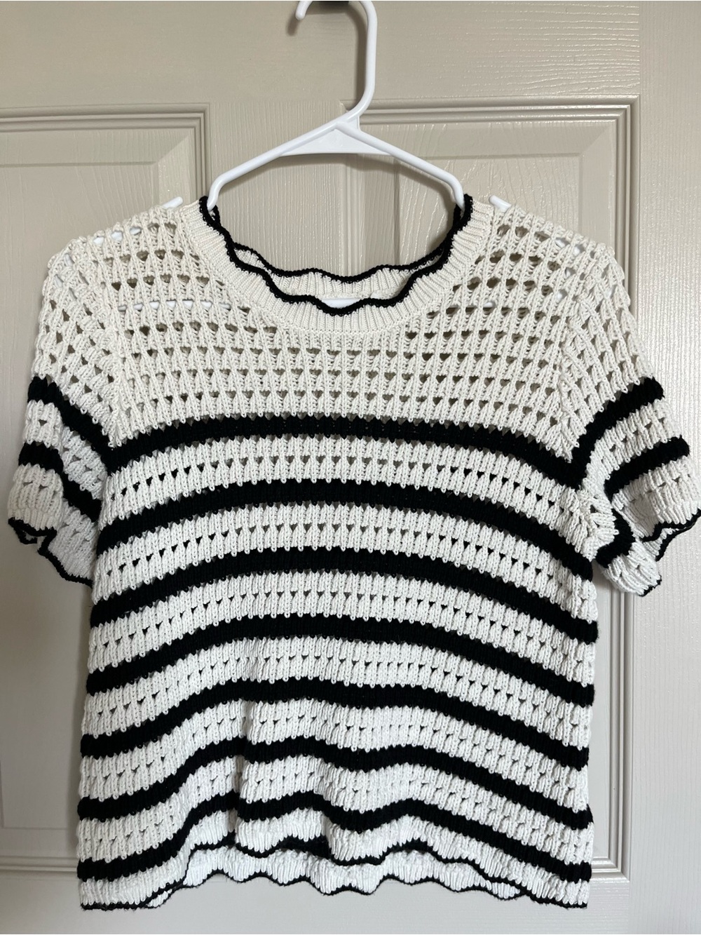 GAP Crochet Knit Striped Sweater Tank in Black and Cream